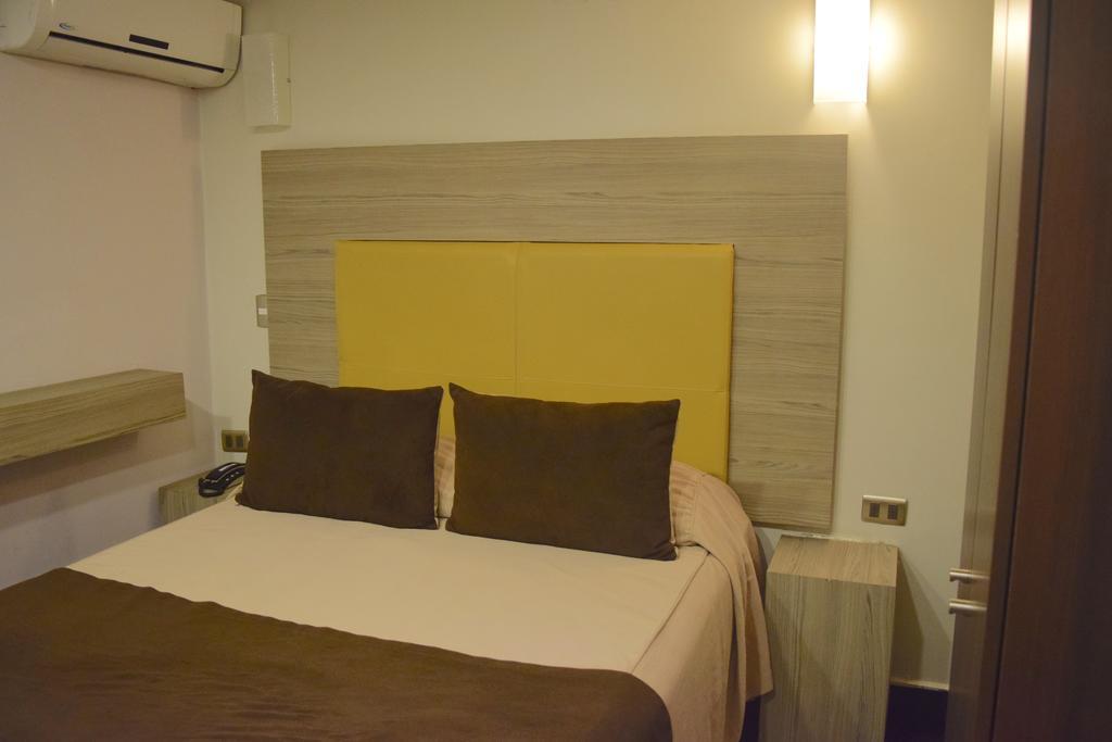 Cosmopolita Hostel سانتياغو الغرفة الصورة