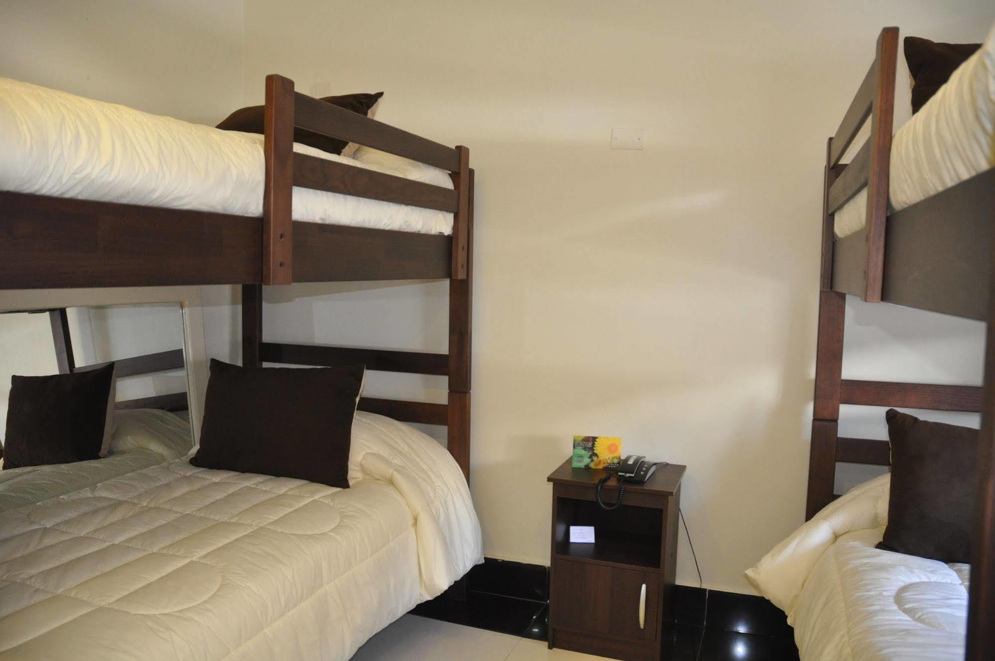 Cosmopolita Hostel سانتياغو المظهر الخارجي الصورة