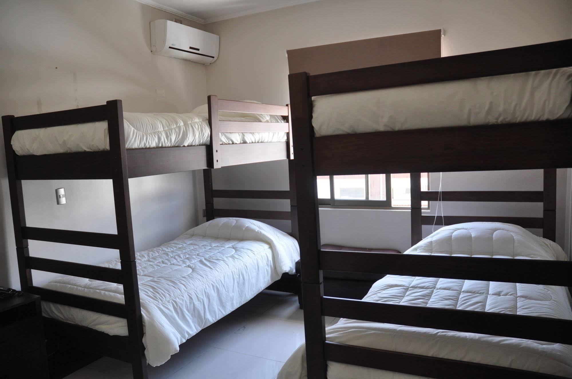 Cosmopolita Hostel سانتياغو المظهر الخارجي الصورة